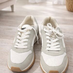 Steve Madden Cream and White Sneakers